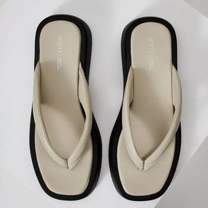 MOTF Thong Sandals